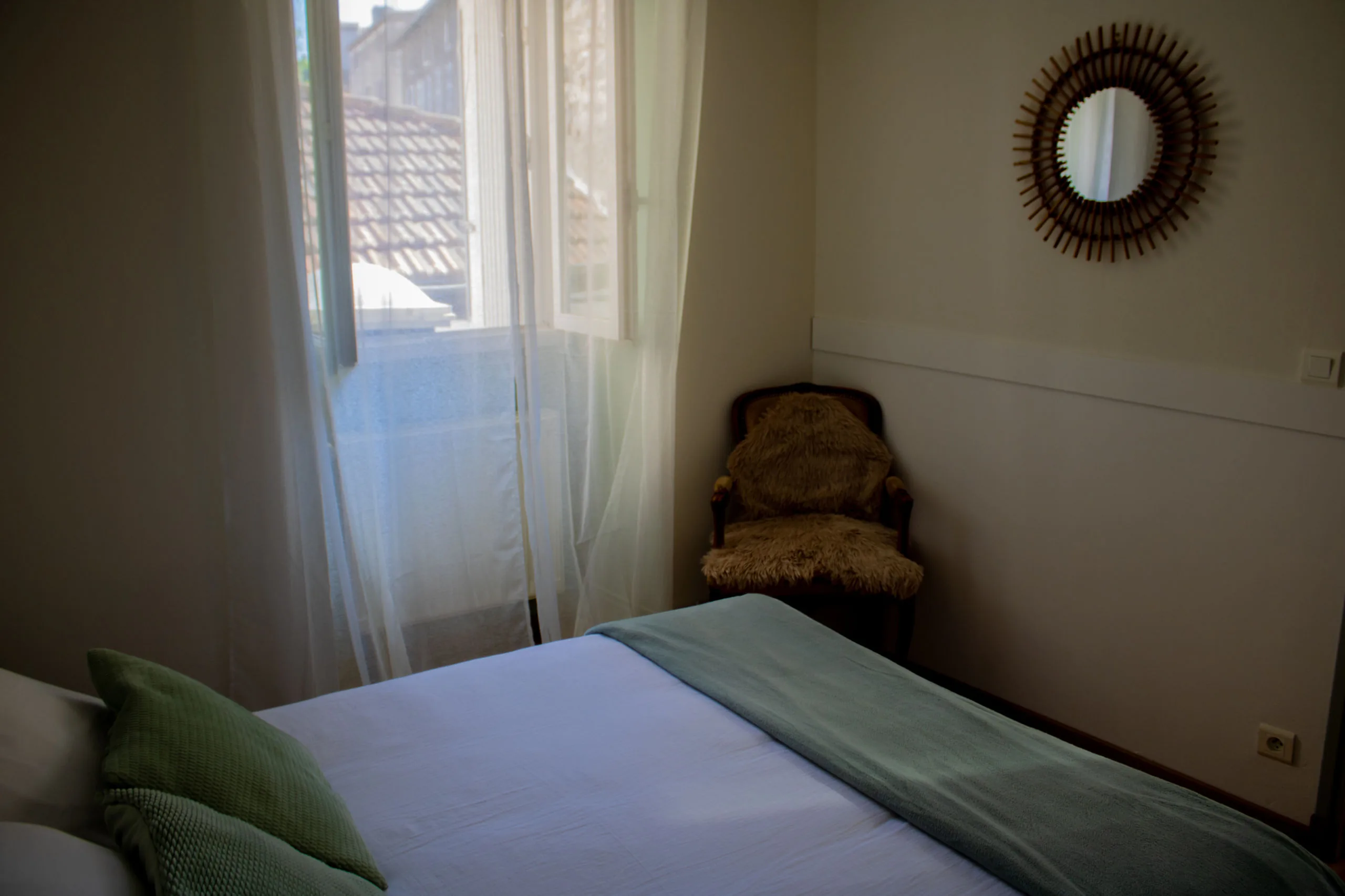 Chambre paisible du gîte Maison Côté Halle